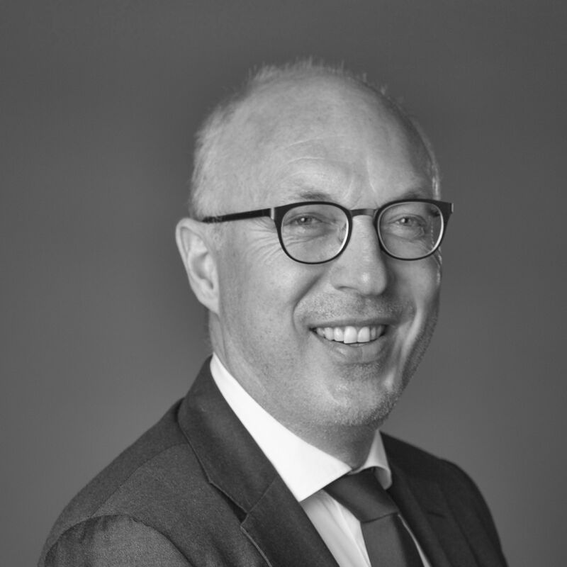 Бас Бесселинг